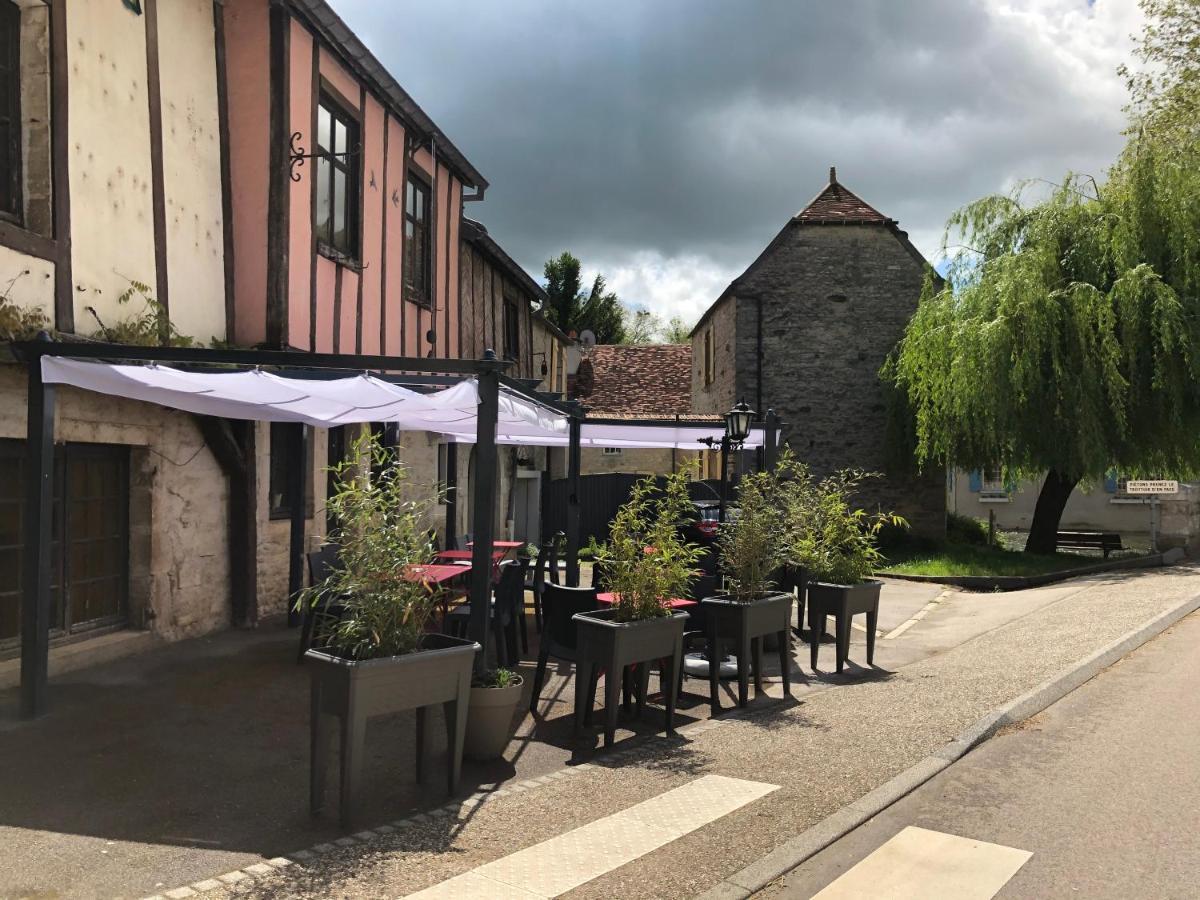Auberge Du Renard'Eau Bèze Exterior foto